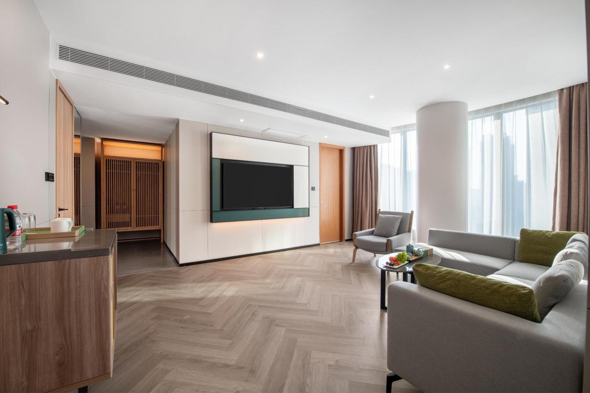 Hotel Zhujiang New Town
