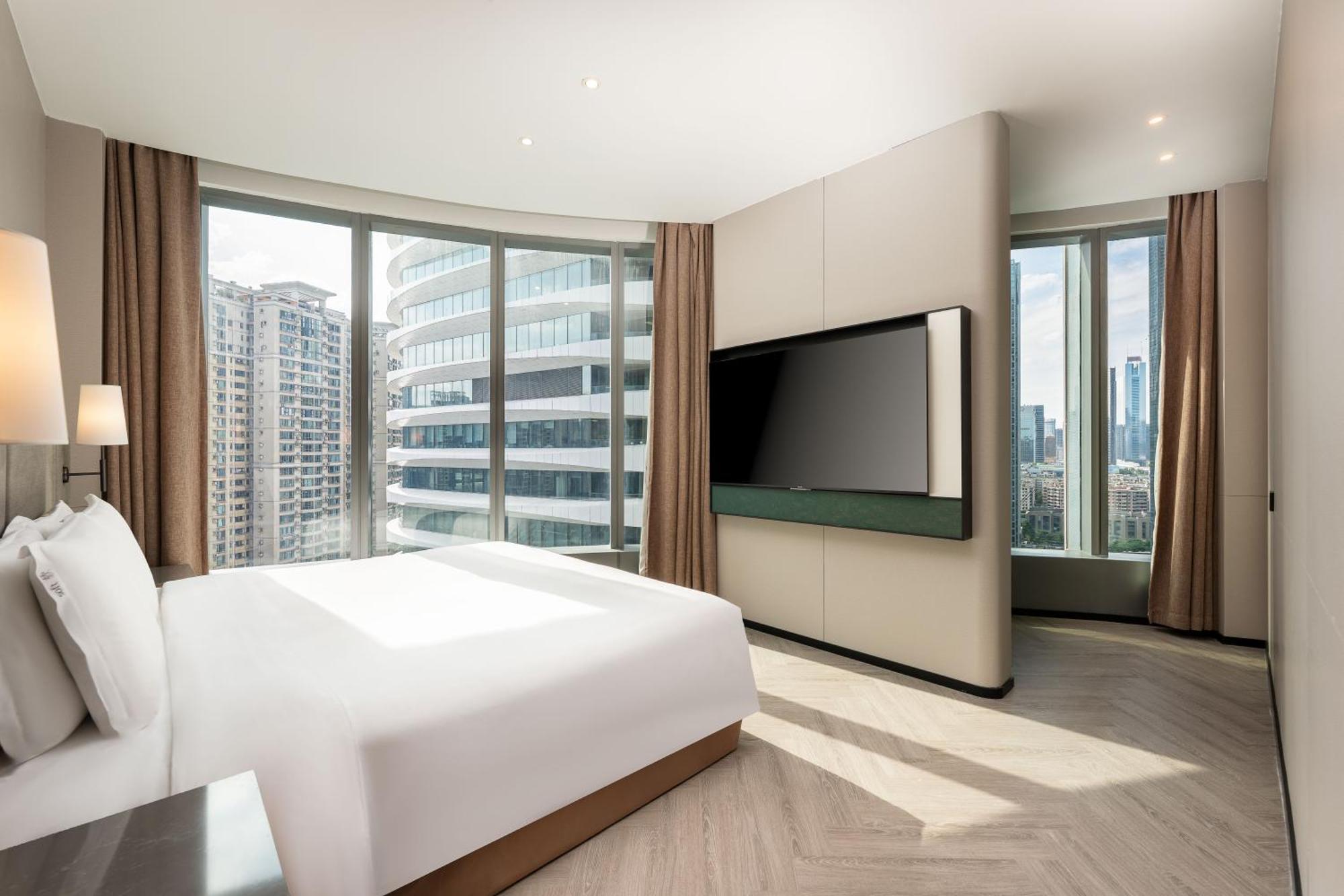 Zhujiang New Town Hotel