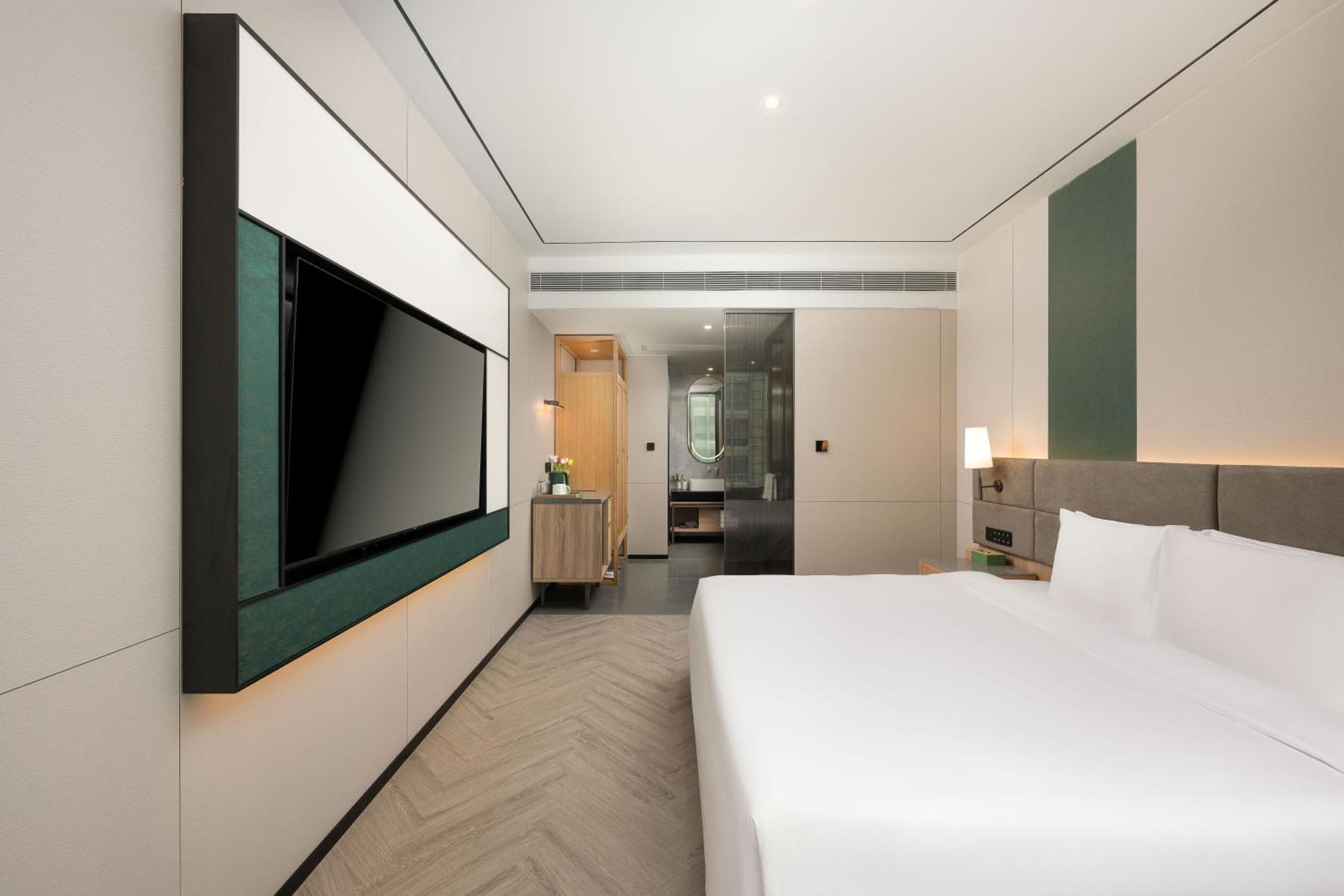Zhujiang New Town Hotel